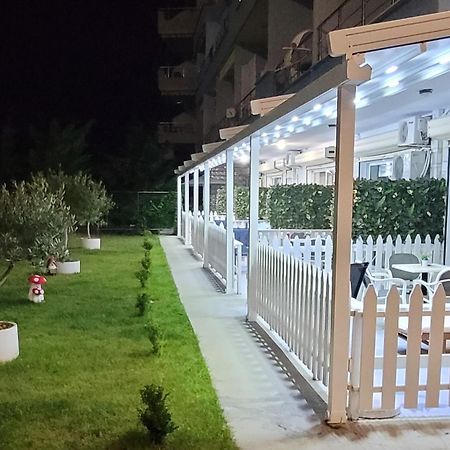 Suncoast Rooms Port Side Sarandë 外观 照片