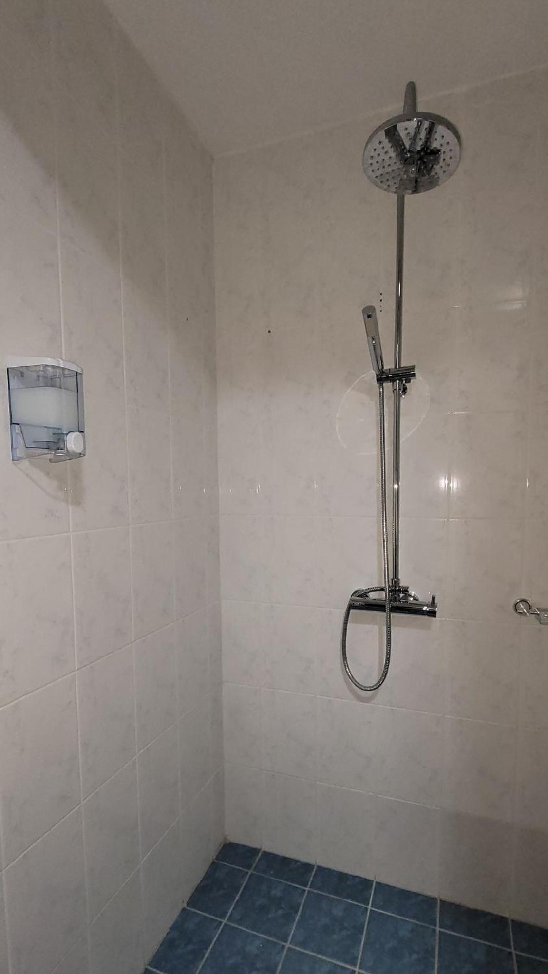 Suncoast Rooms Port Side Sarandë 外观 照片
