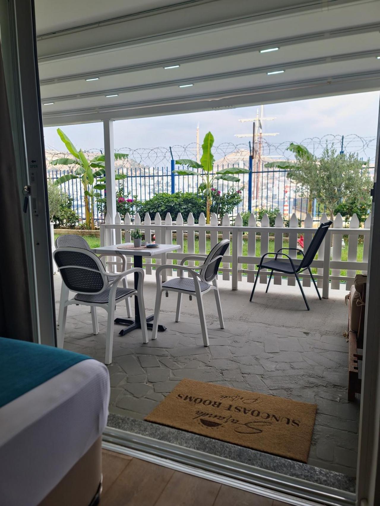 Suncoast Rooms Port Side Sarandë 外观 照片